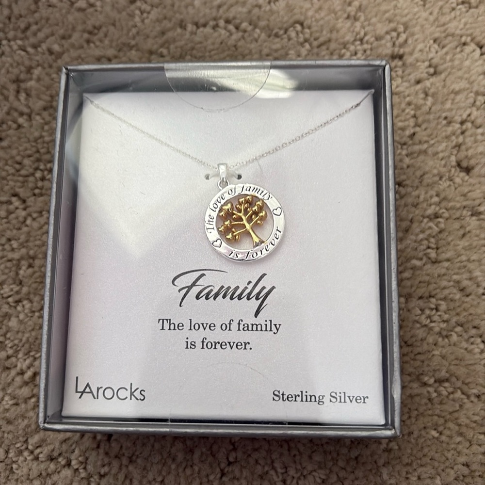 LA Rocks Family Sterling sliver necklace the love of family is forever